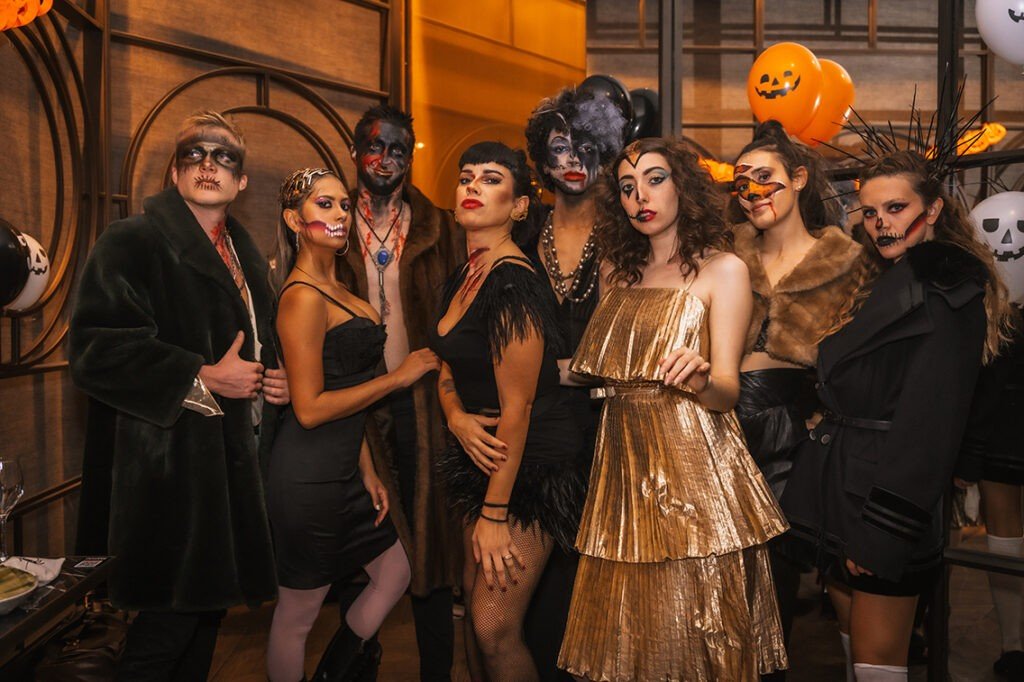 45 Scary Halloween Costumes That Will Spook Legit Everyone - Celidior