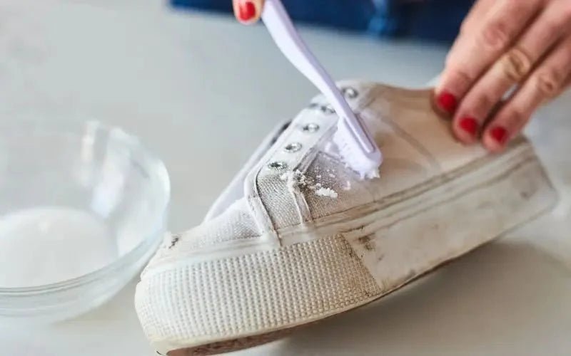 8 Ways to Clean Yellow Stains from White Shoes at Home in a Flash - Celidior
