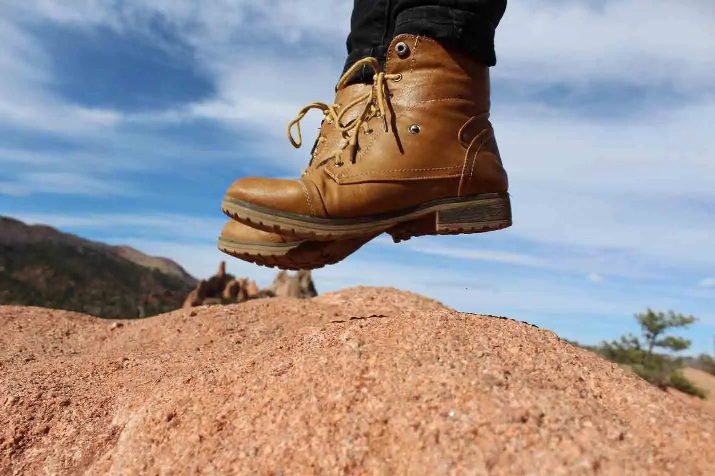 Completely turn off the sound of squeaky shoe soles that annoy you - Celidior
