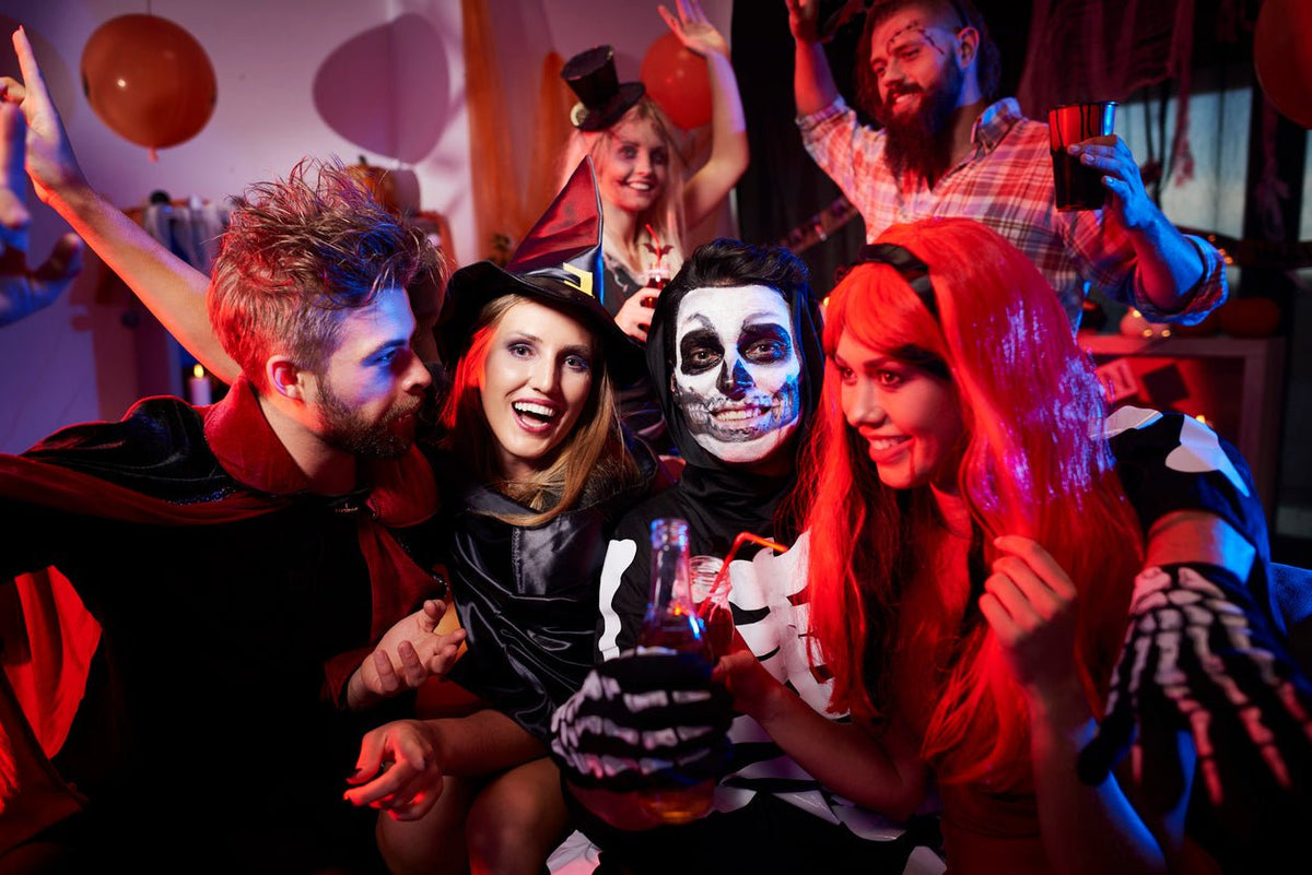 What to wear for Halloween? 15+ outfits to help you stand out at the costume party. - Celidior