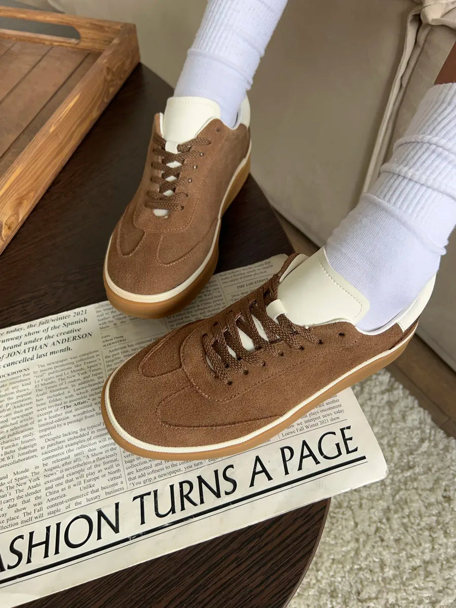 Emily Sneakers