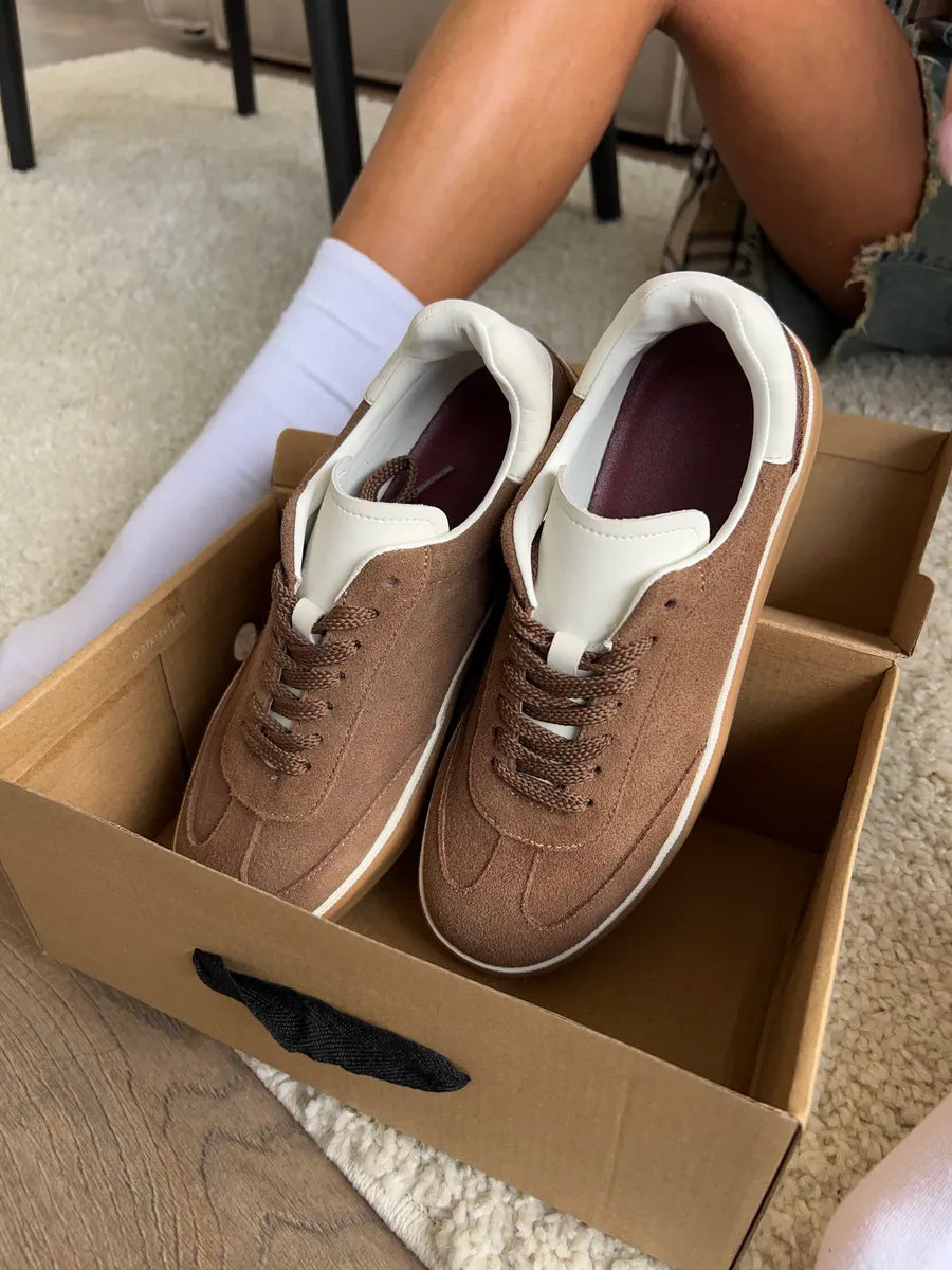 Emily Sneakers