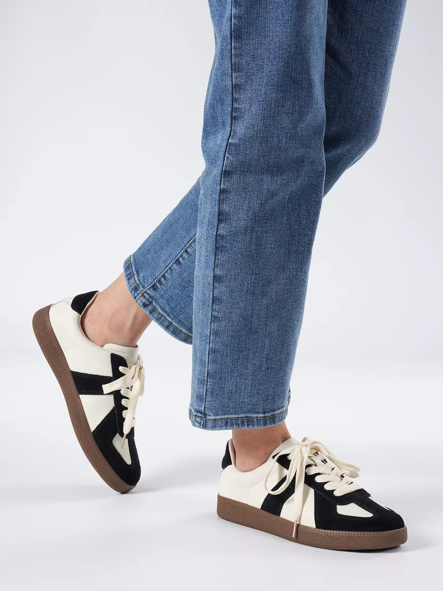Gloria Sneakers