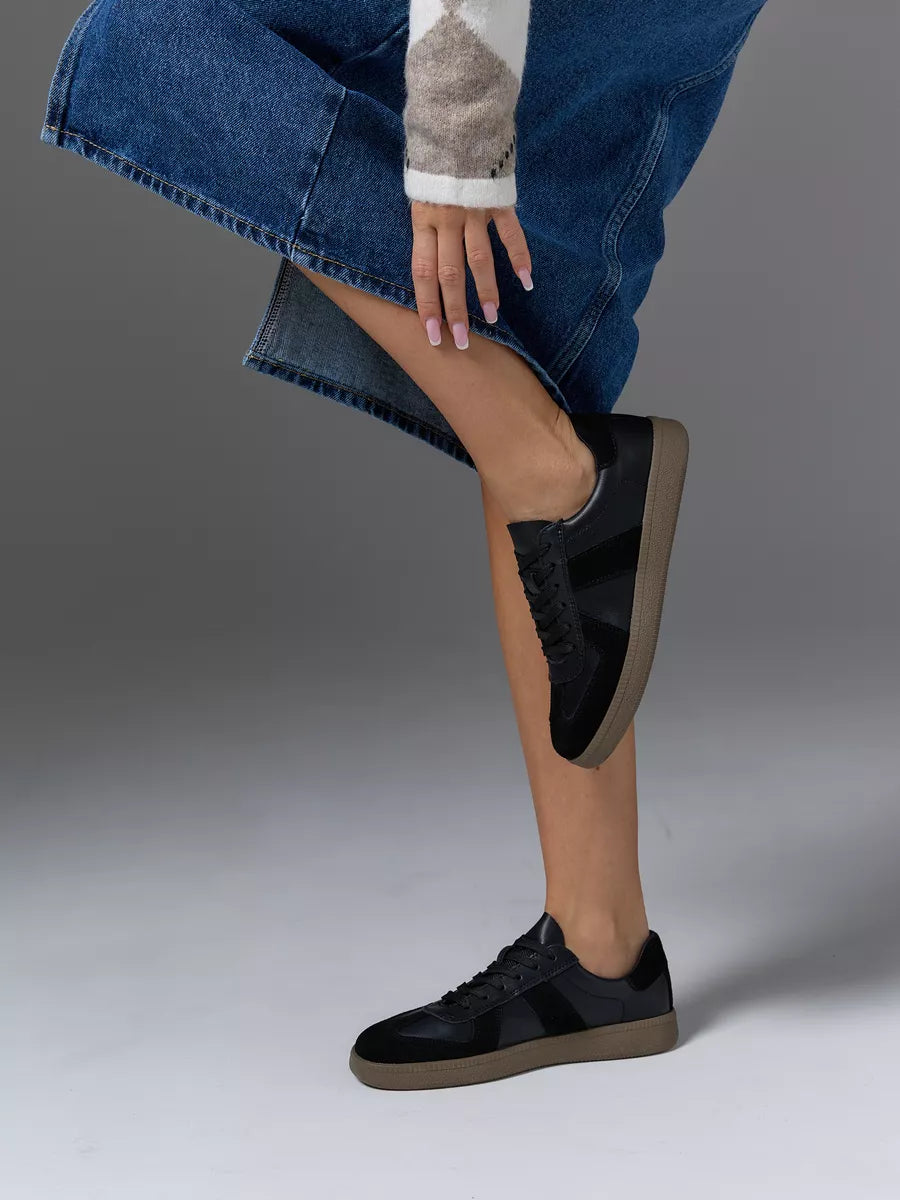 Gloria Sneakers