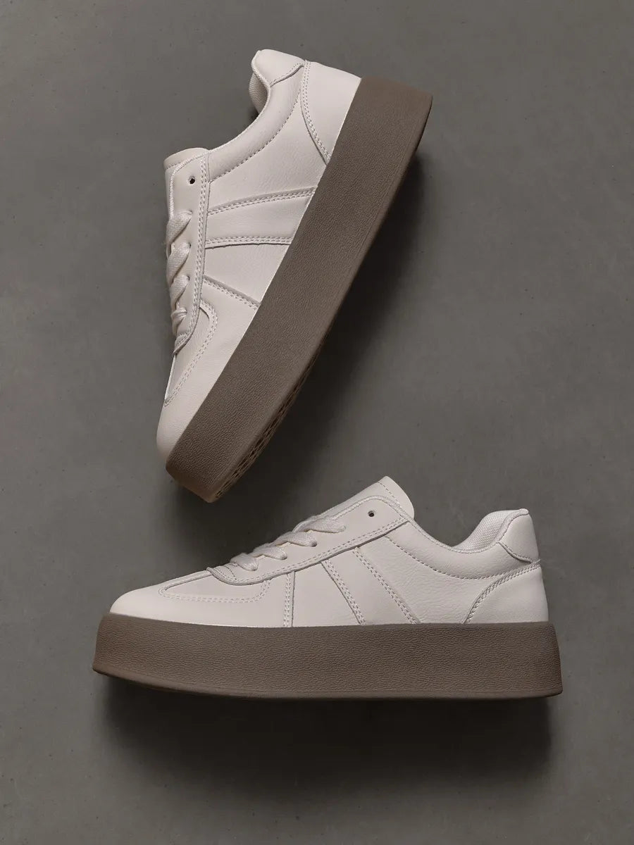 Kathleen Sneakers