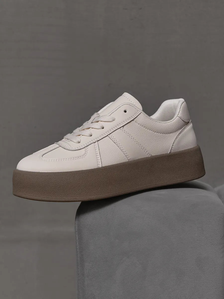 Kathleen Sneakers