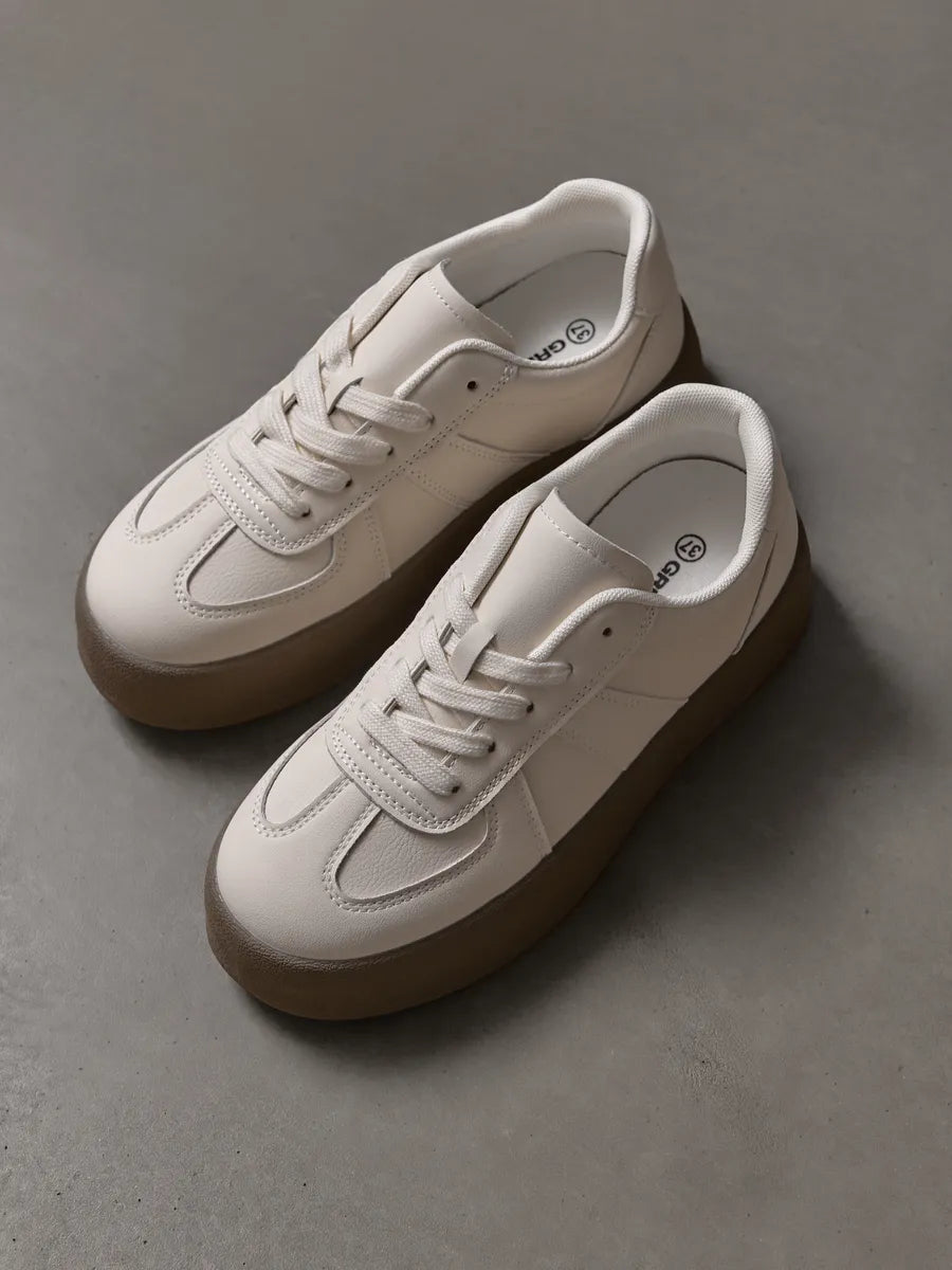 Kathleen Sneakers