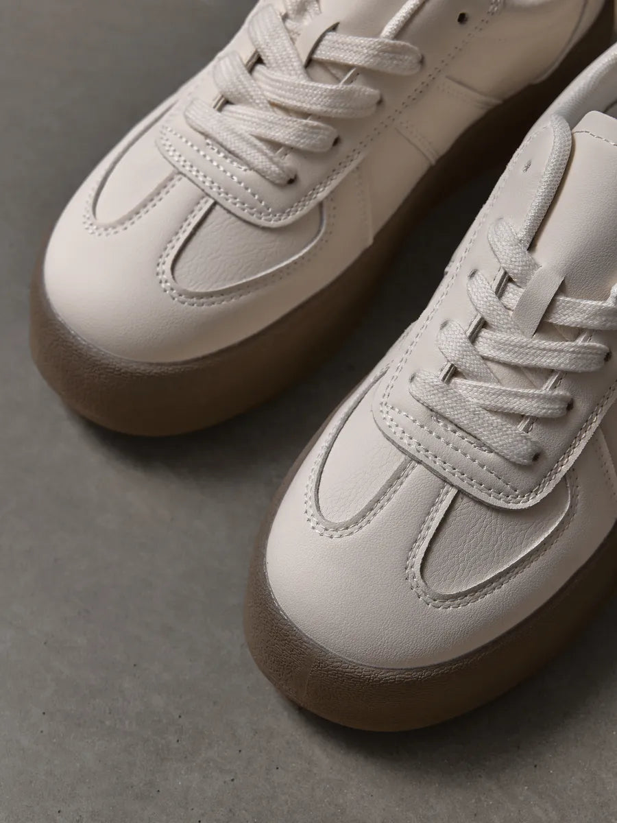Kathleen Sneakers