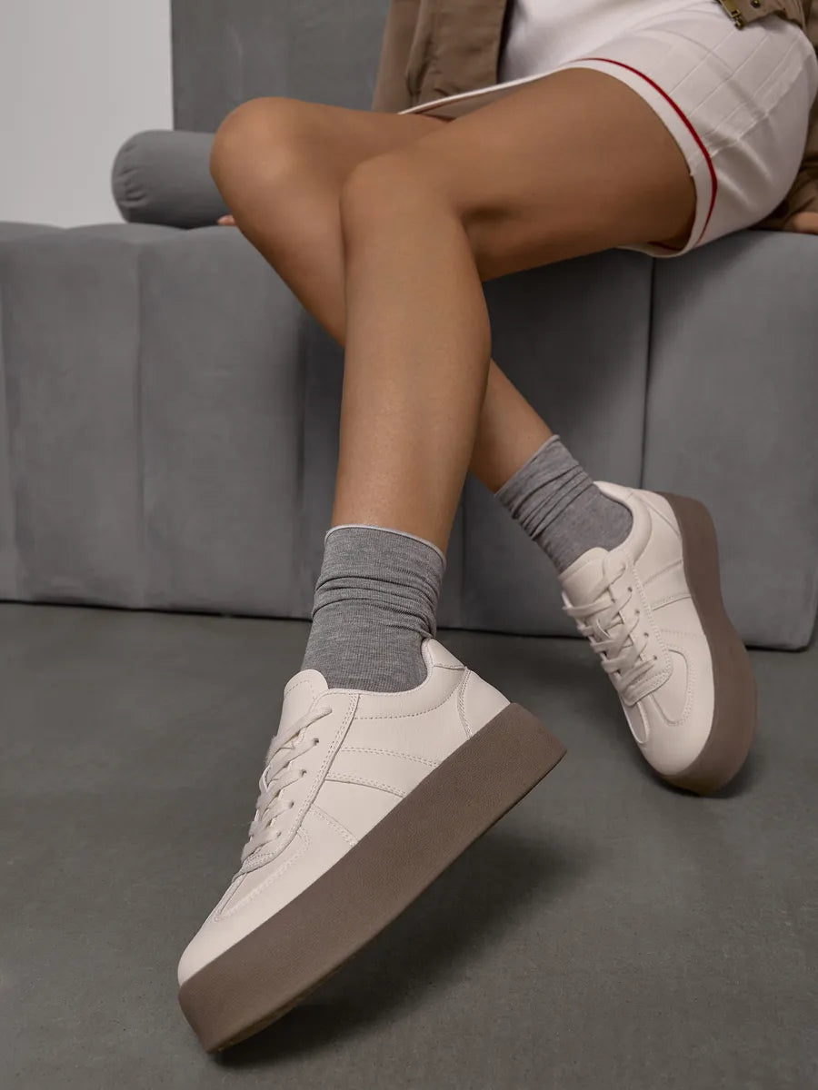 Kathleen Sneakers