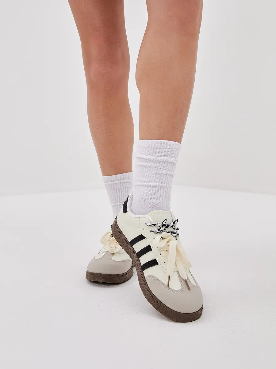 Lillian Sneakers