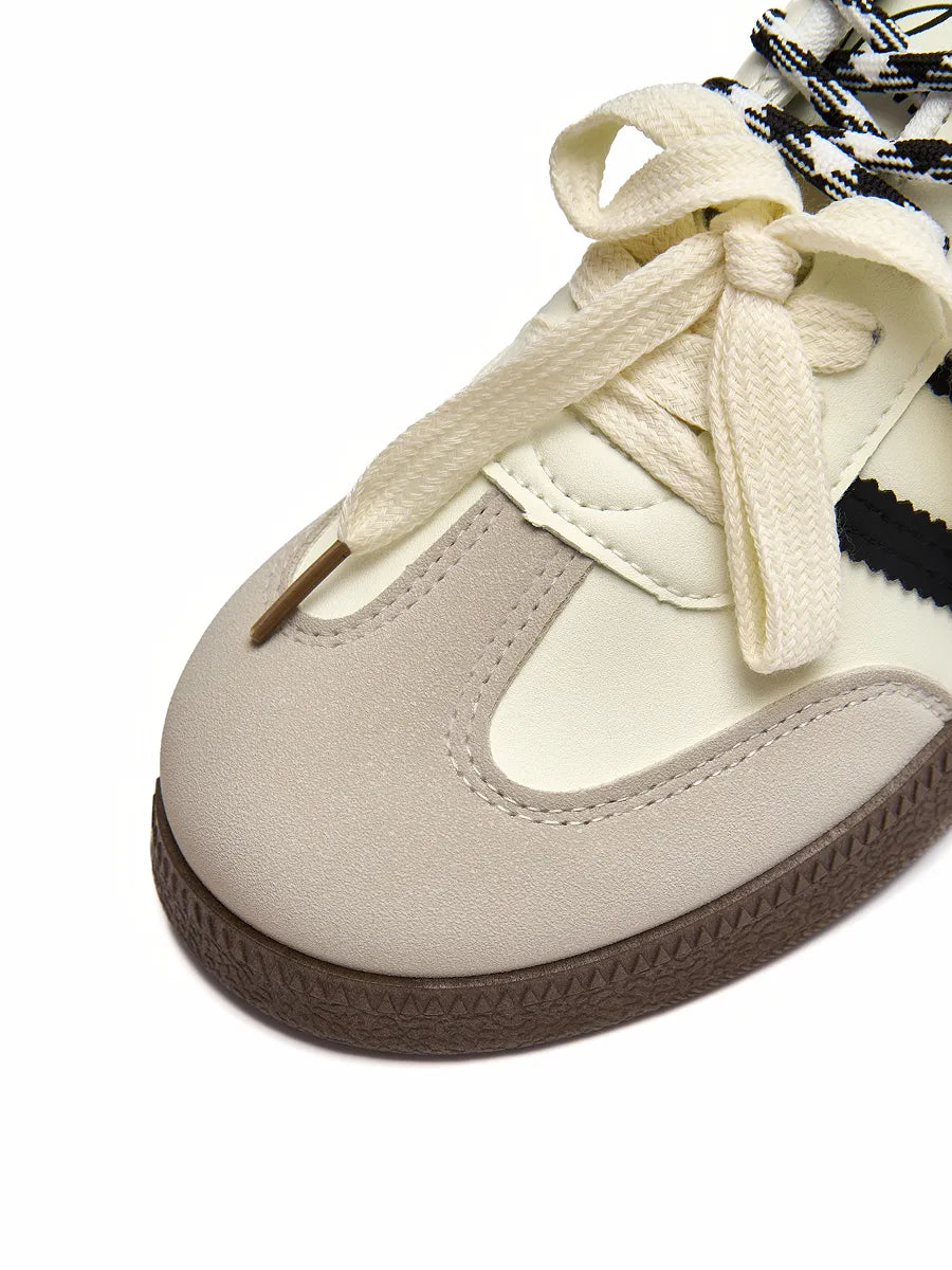 Lillian Sneakers