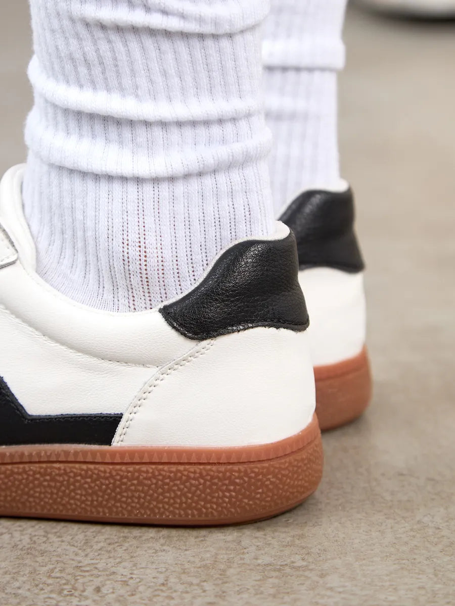 Sanford Sneakers