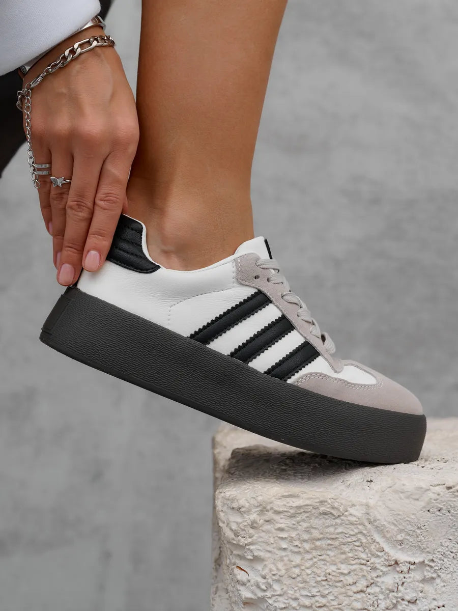 Sharon Sneakers
