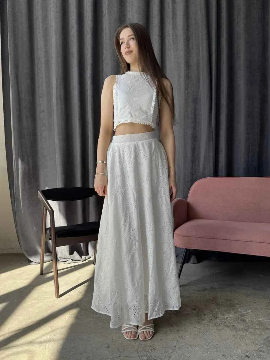 Aige Vest And Lace Skirt Set