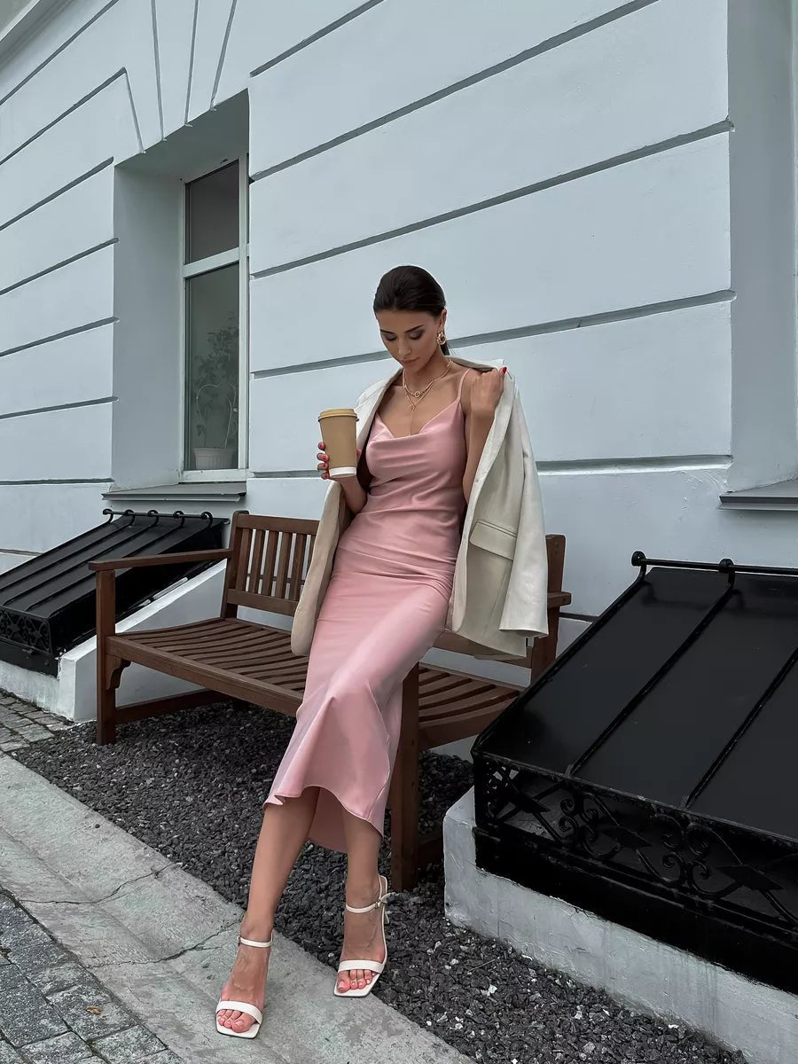 Amara Satin Solid Color Swinging Collar Evening Dress - Celidior