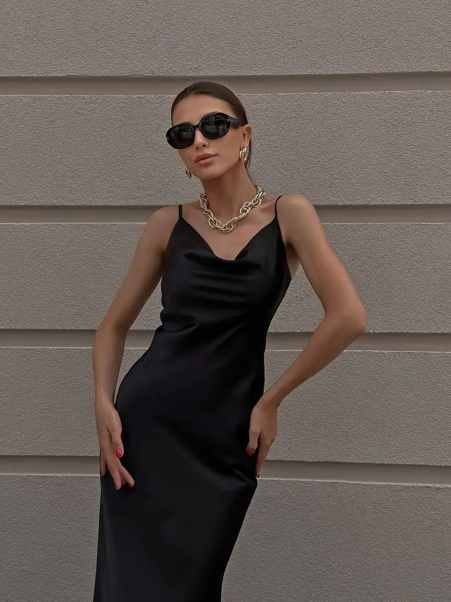 Amara Satin Solid Color Swinging Collar Evening Dress - Celidior