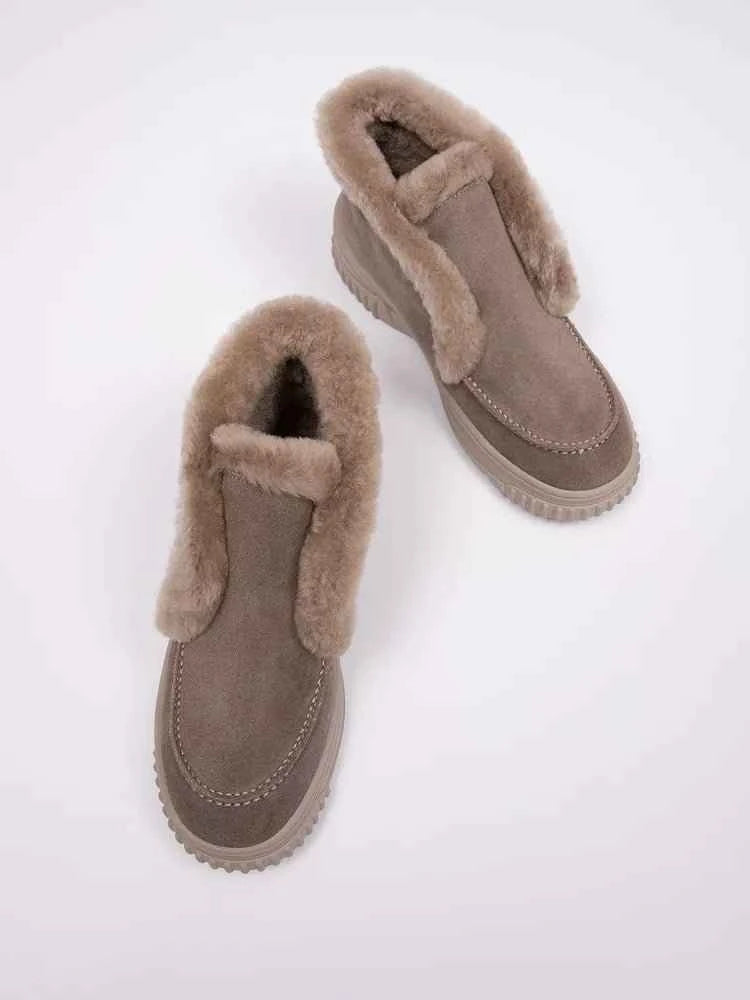 Ana Sneakers: Comfort and Style perfected. - Celidior