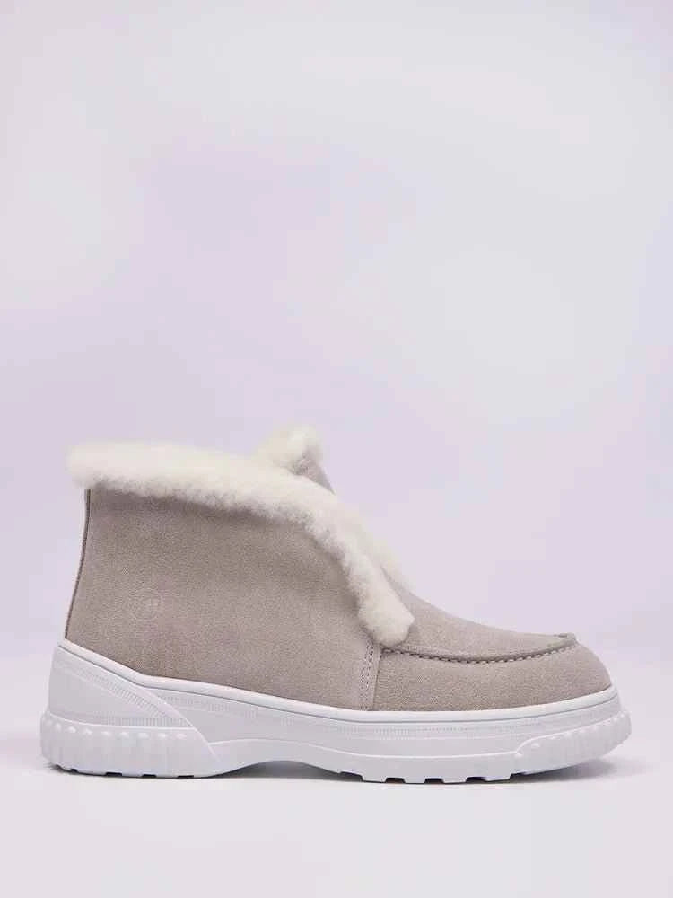 Ana Sneakers: Comfort and Style perfected. - Celidior