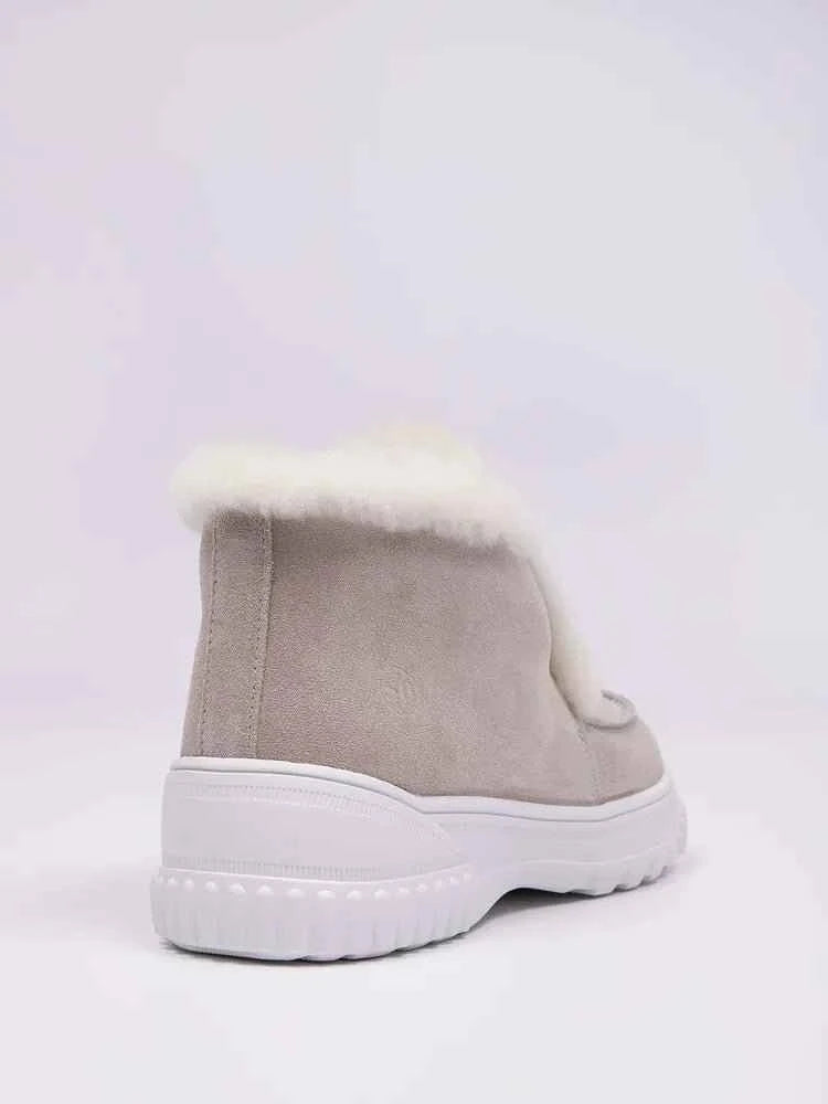 Ana Sneakers: Comfort and Style perfected. - Celidior