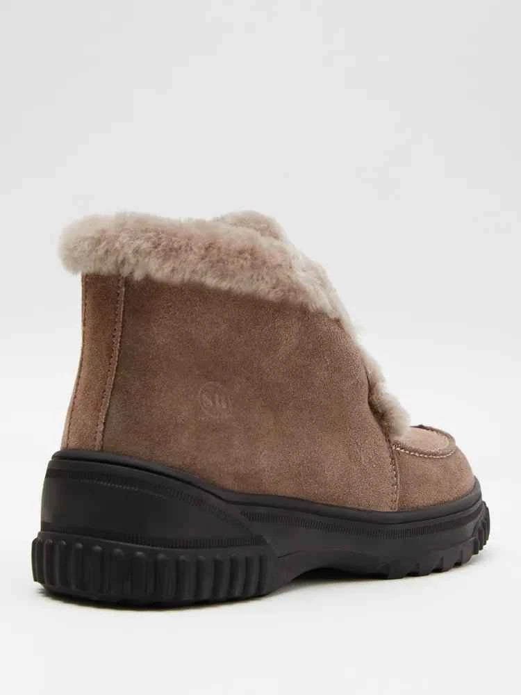 Ana Sneakers: Comfort and Style perfected. - Celidior