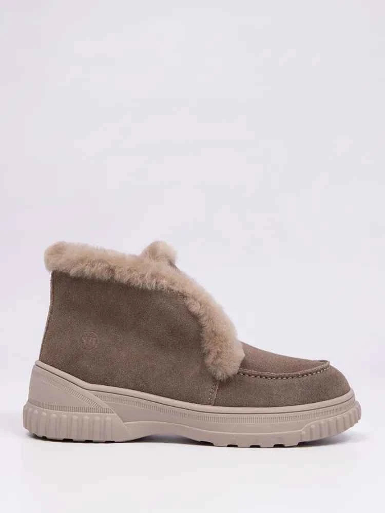 Ana Sneakers: Comfort and Style perfected. - Celidior
