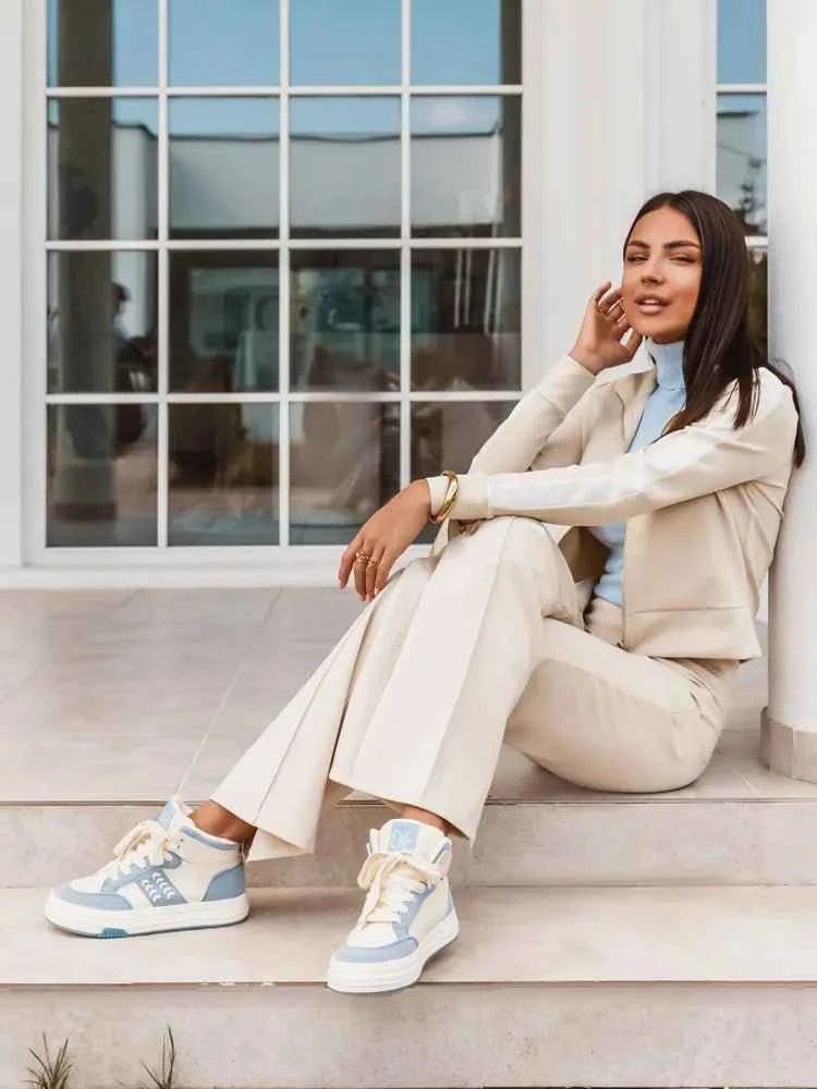 Pamela Sneakers: Step into Style - Celidior