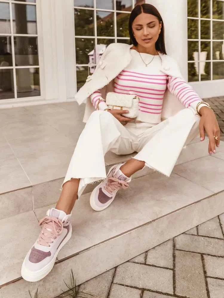 Pamela Sneakers: Step into Style - Celidior