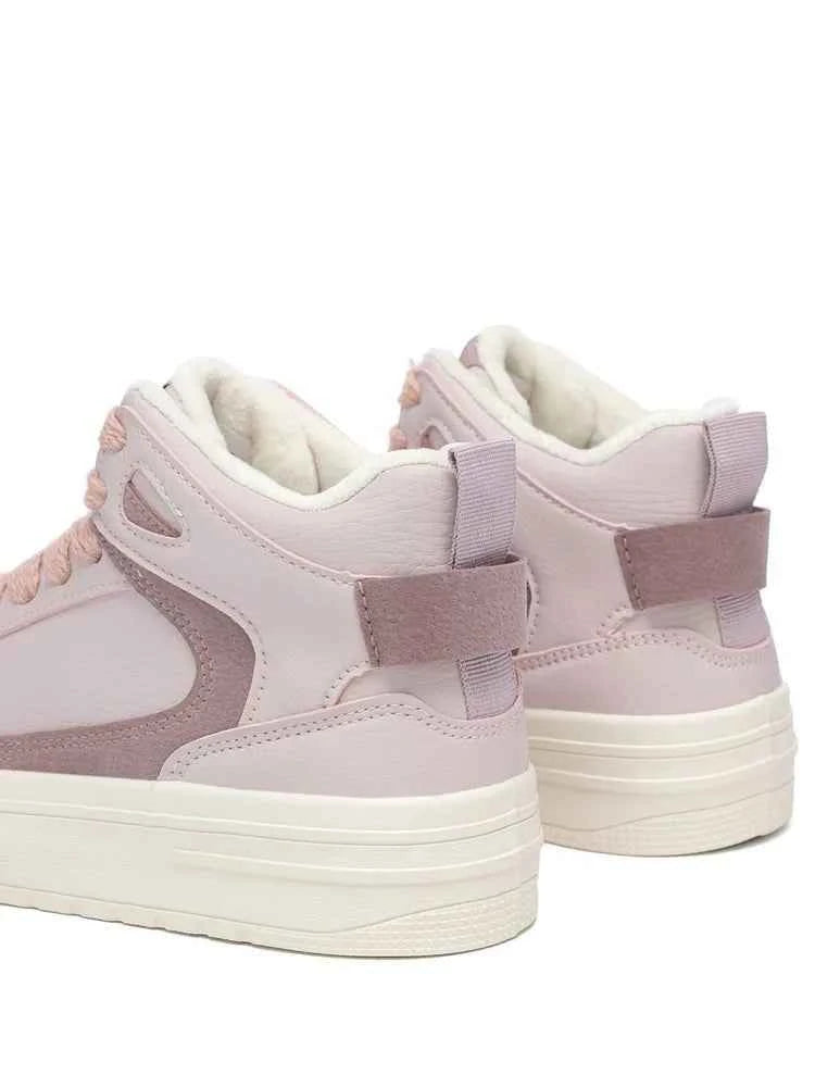 Pamela Sneakers: Step into Style - Celidior