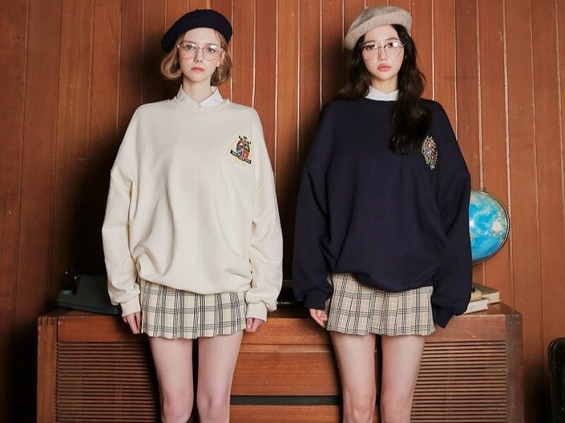 15 ways to coordinate outfits with short flared skirts that are extremely pretty and trendy - Celidior