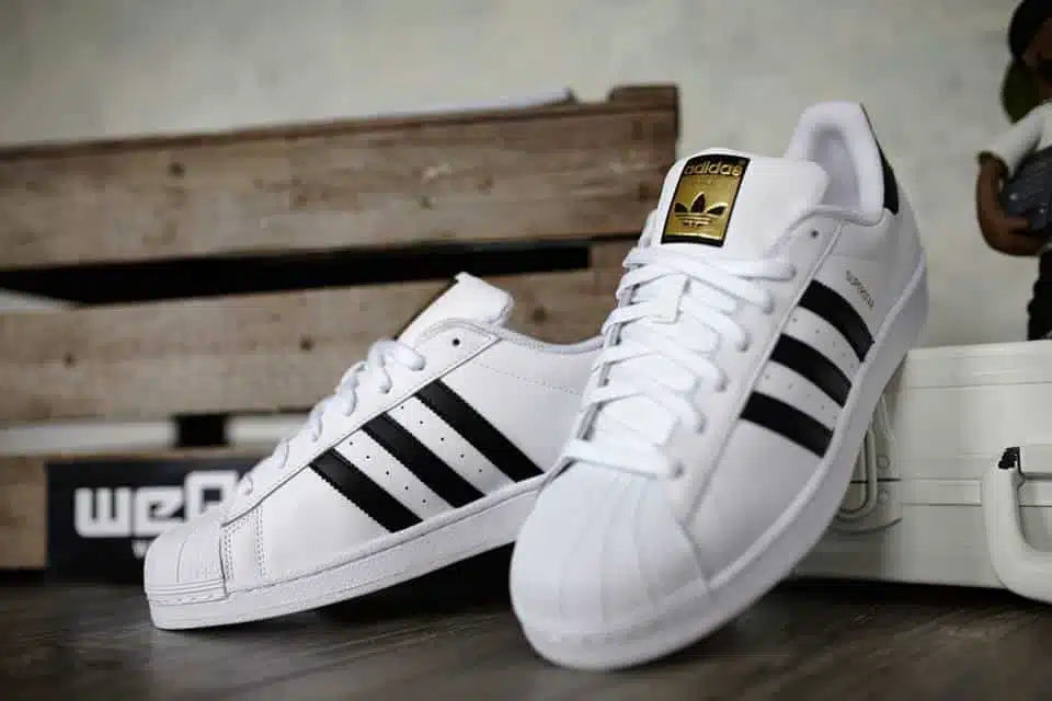 Shoe Lacing Tutorial: From Basics to +30 Unique Shoe Lacing Styles [2025]
