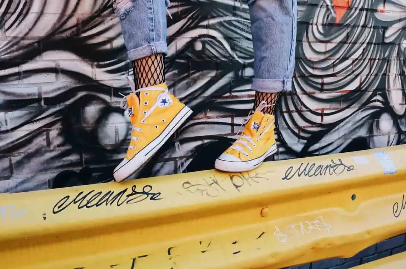 How much does an average pair of shoes weigh?  - Celidior
