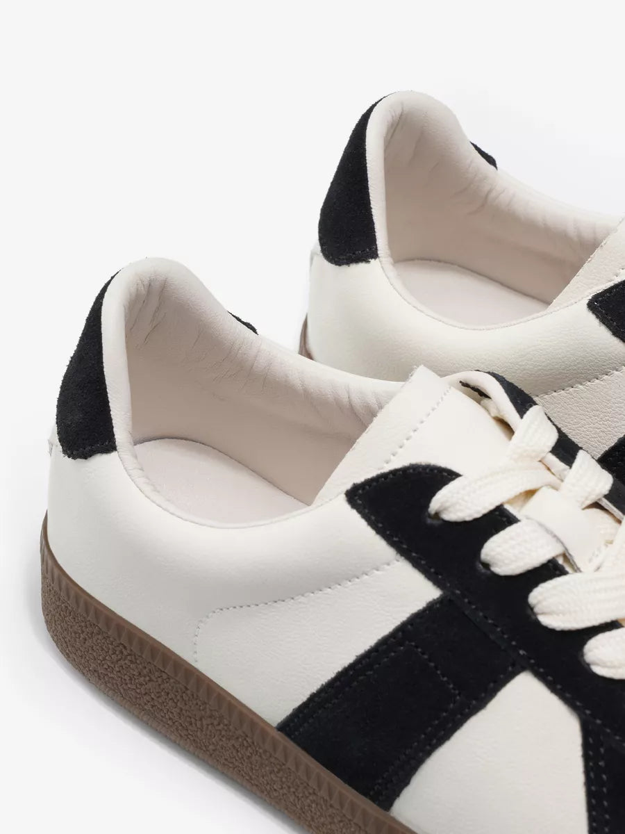 Gloria Sneakers